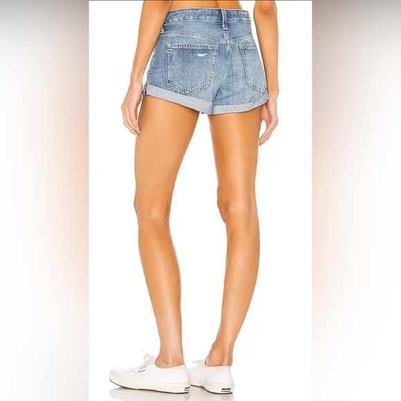 **WORN ONCE!!**FREE PEOPLE - ROMEO ROLLED CUT OFF DENIM SHORTS in Vintage Denim - Picture 3 of 6